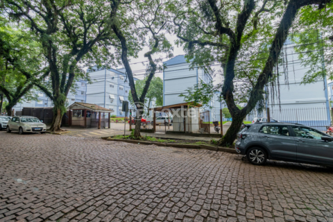 Image 10 - 854451