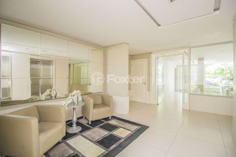 Image 37 - 726622