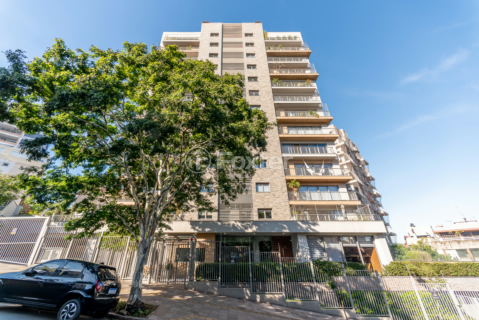 Image 32 - 1006474