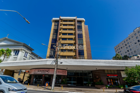 Image 24 - 851498