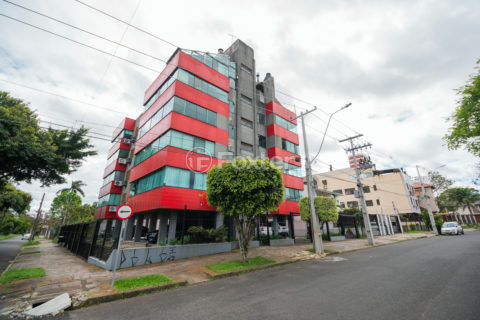 Image 44 - 1037521