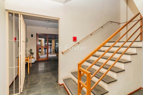 Image 39 - 940889