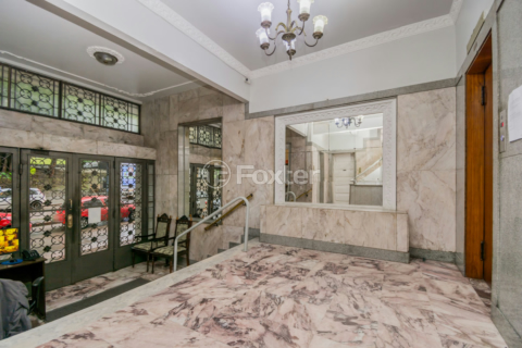 Image 47 - 1004351