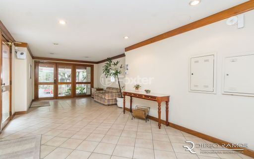 Image 28 - 916514