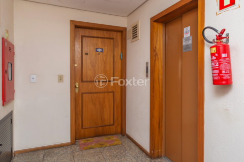 Image 47 - 815066