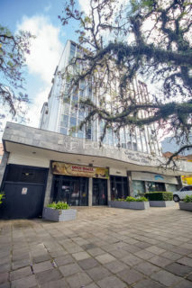 Image 13 - 1037352