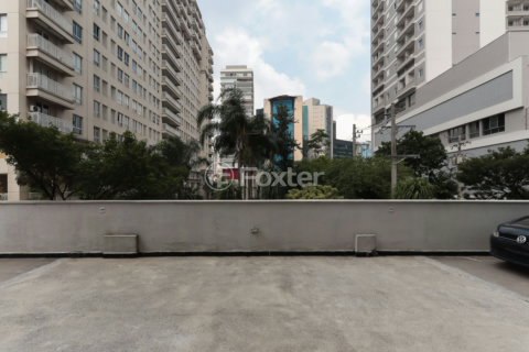 Image 10 - 979374