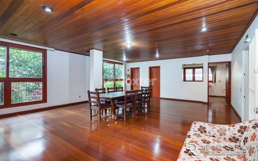 Image 37 - 1017780