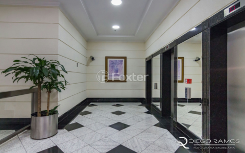 Image 16 - 1012841