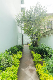 Image 11 - 219102