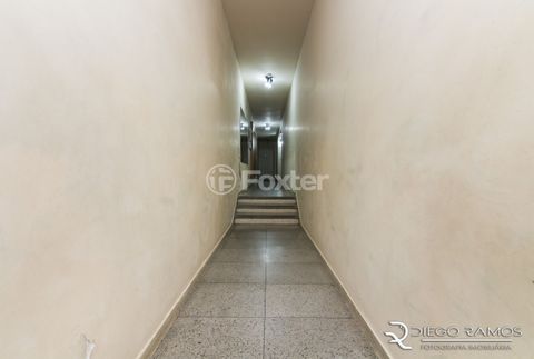 Image 17 - 208681
