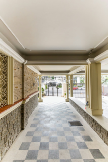 Image 38 - 353698
