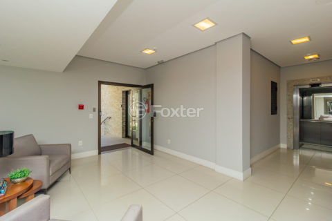 Image 34 - 1015998