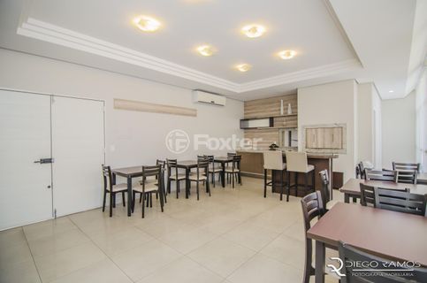 Image 33 - 1014051