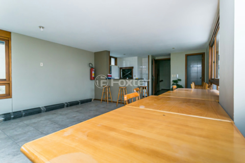 Image 44 - 873747