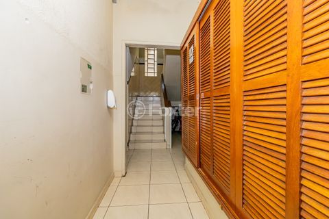 Image 18 - 230168