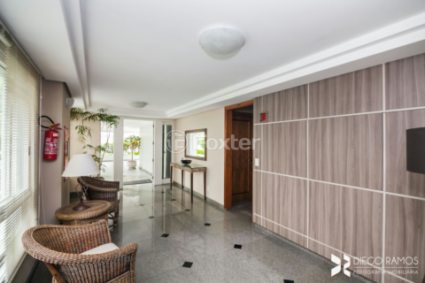 Image 39 - 295299