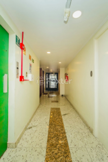 Image 36 - 984427