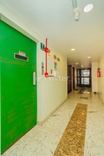 Image 37 - 984427