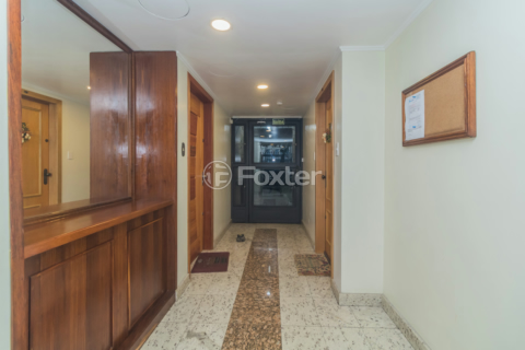 Image 35 - 984427