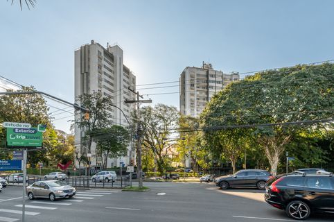 Image 33 - 953363