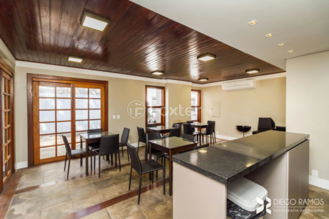 Image 35 - 973602