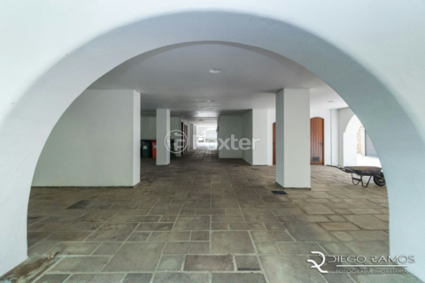 Image 35 - 195757