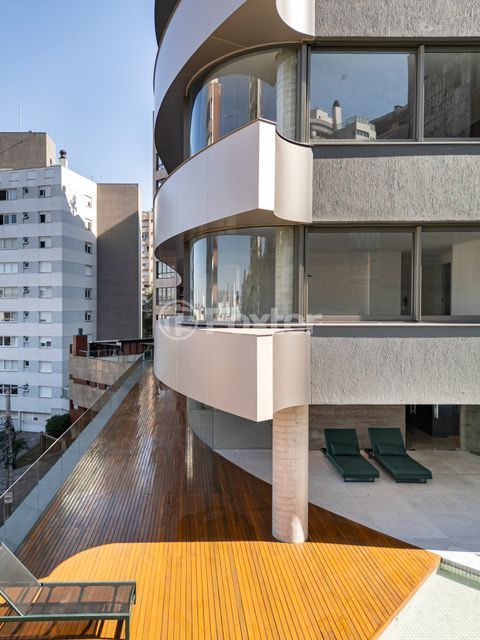 Image 21 - 1004856