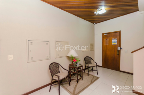 Image 38 - 203212