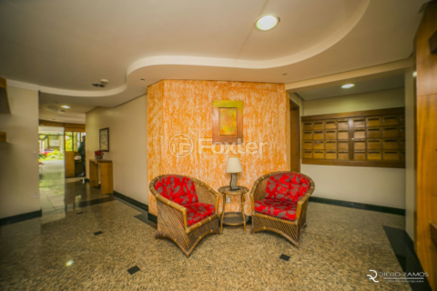Image 44 - 1017765