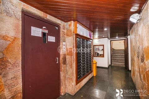 Image 33 - 275104
