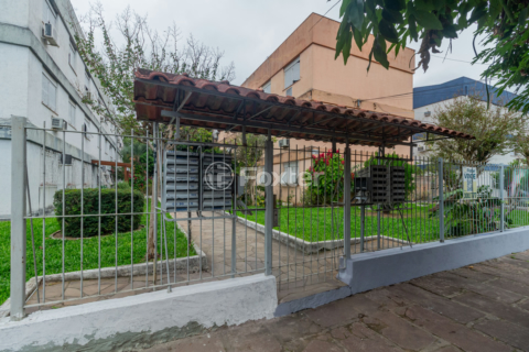 Image 22 - 996623