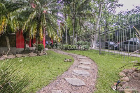 Image 32 - 850176