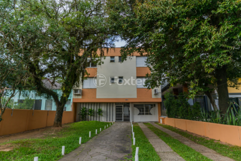 Image 40 - 883642