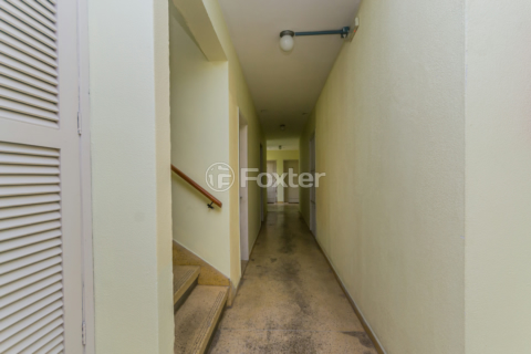 Image 46 - 883642