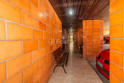 Image 34 - 825634