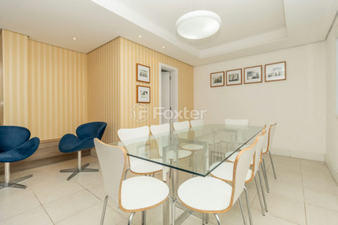 Image 30 - 1014228
