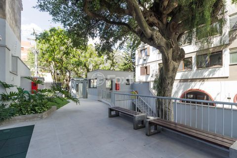 Image 33 - 968547