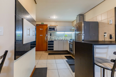 Image 21 - 902646