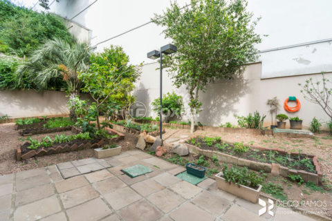 Image 47 - 271543