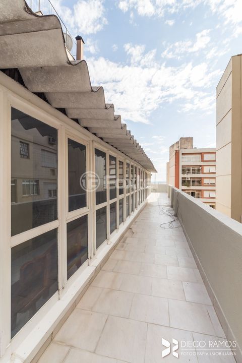 Image 33 - 201152