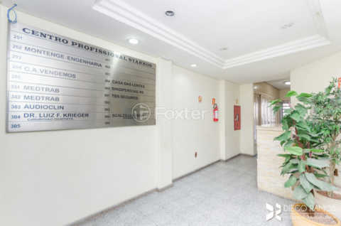 Image 11 - 821300