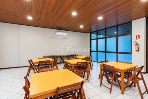 Image 44 - 1015168