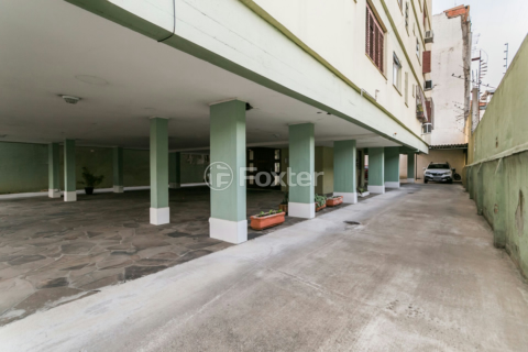 Image 16 - 831762