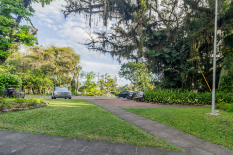 Image 30 - 345095