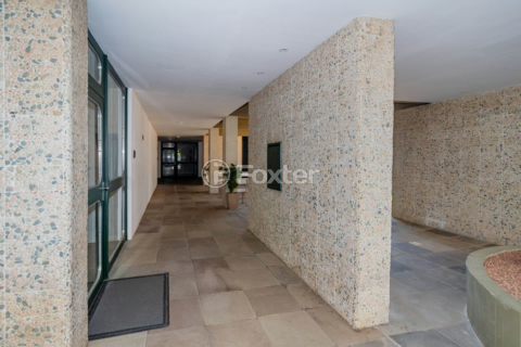 Image 34 - 1013199