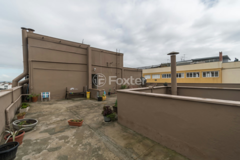 Image 30 - 979484