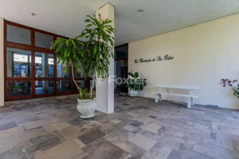 Image 38 - 1001492
