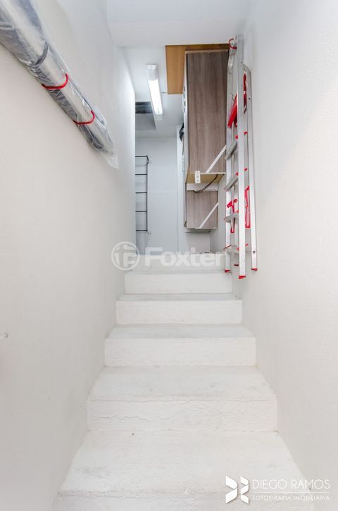 Image 17 - 240346
