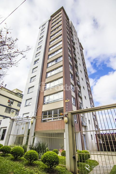 Image 38 - 999221